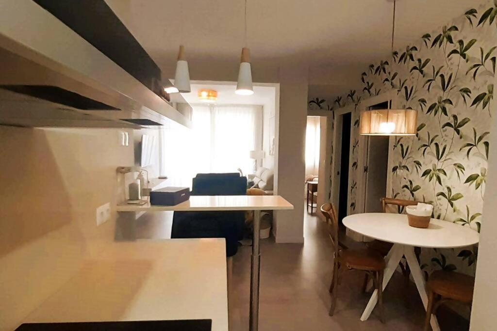 Mendoza A Un Paso De La Playa Apartment Málaga Exterior foto